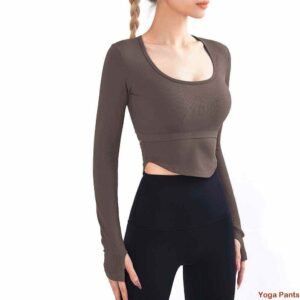 معطف رياضي من قماش مخملي بني Ruxi